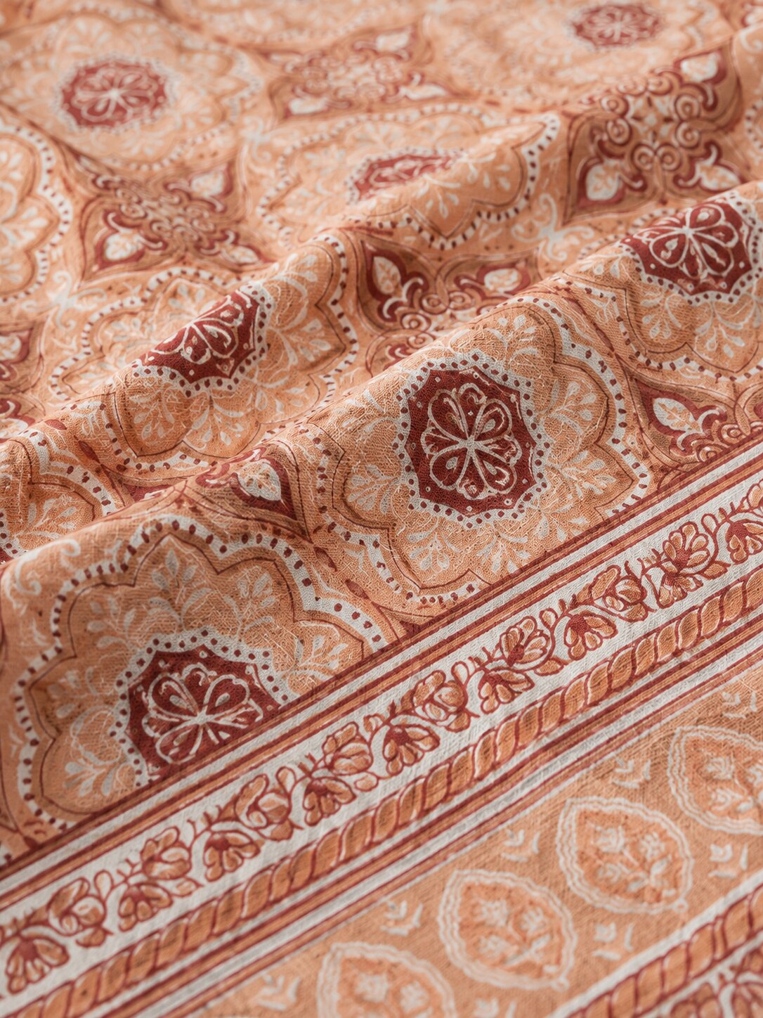 CROFF 100% Pure Cotton King Size Jaipuri Printed Bedsheet with 2 Pillow Covers | Soft & Breathable | 93 × 108 Inches | Peach Floral Medallion
