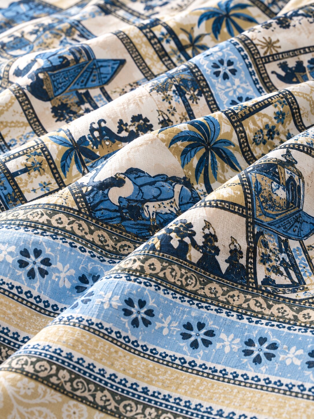 CROFF Premium Pure Cotton Jaipuri Patchwork Print King Size Bedsheet with 2 Pillow Covers – Blue & Ivory